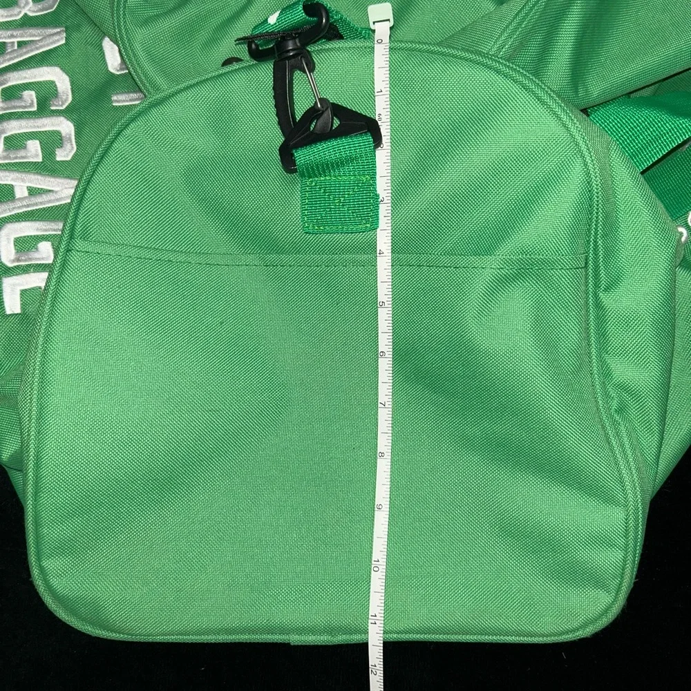 Emotional Baggage Green Duffel Bag - Picture 11 of 12